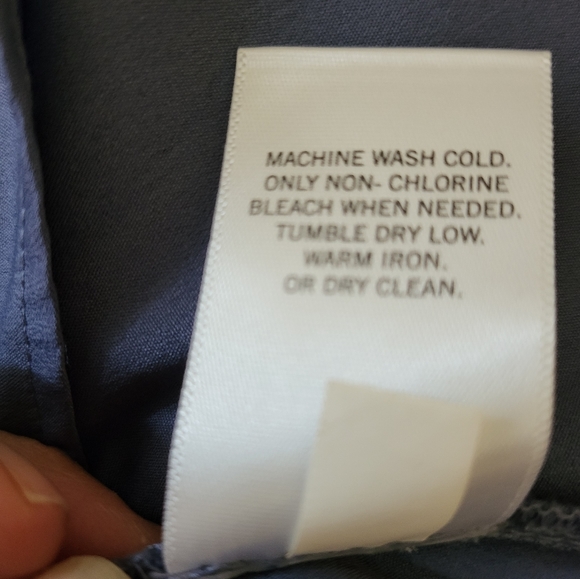 Banana Republic Women's Sleeveless Business Casual Top - Picture 8 of 10